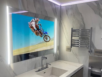 Lo que debe considerar al seleccionar un televisor para el baño